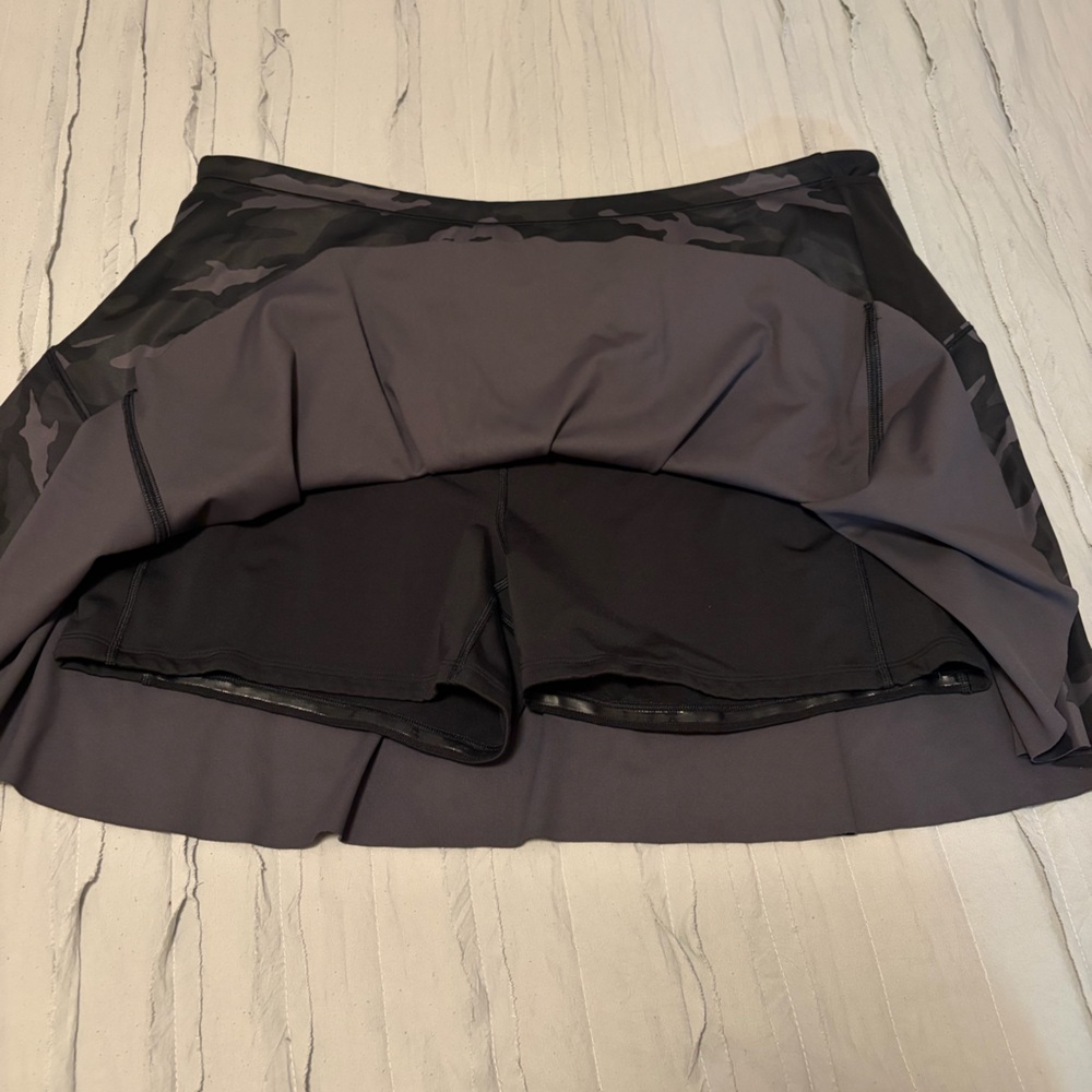 Athleta Match Point Printed Skort | Size XL - Picture 3 of 7